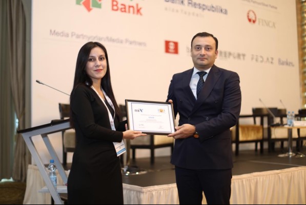 bank-respublika-en-seffaf-bank-secildi